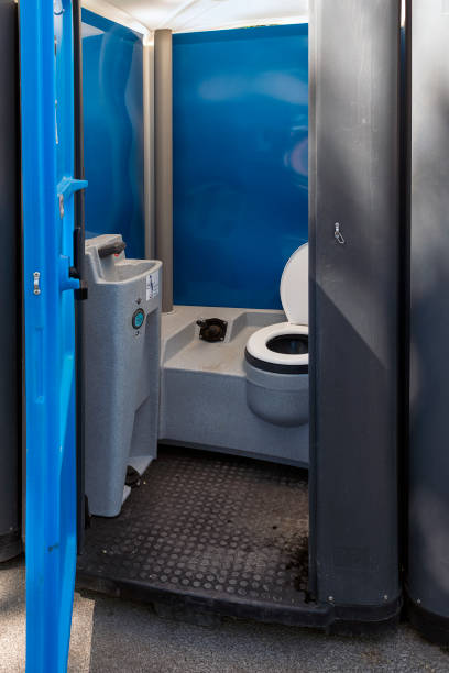 Porta potty delivery and setup in Chisago City, MN